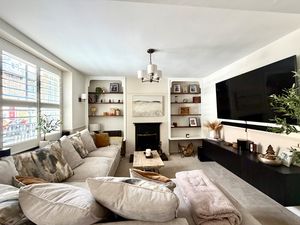 Living Room- click for photo gallery